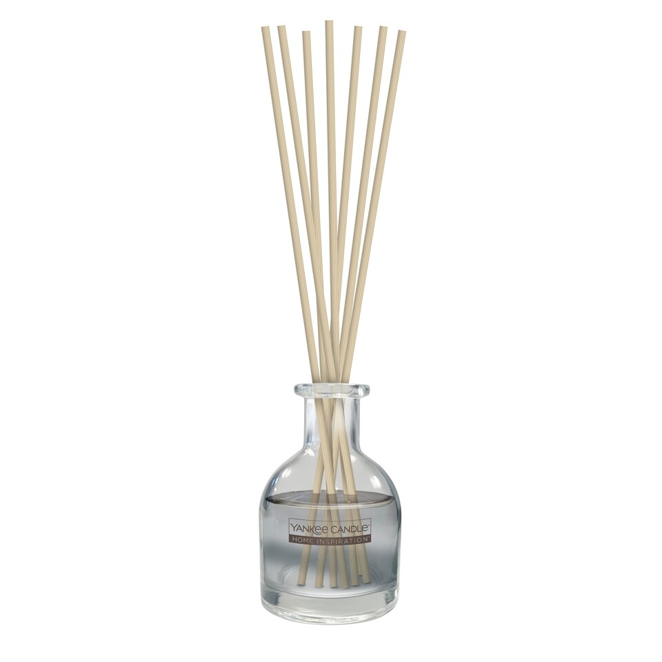 image 1 of Yankee Cosy Up Reed Diffuser 90Ml
