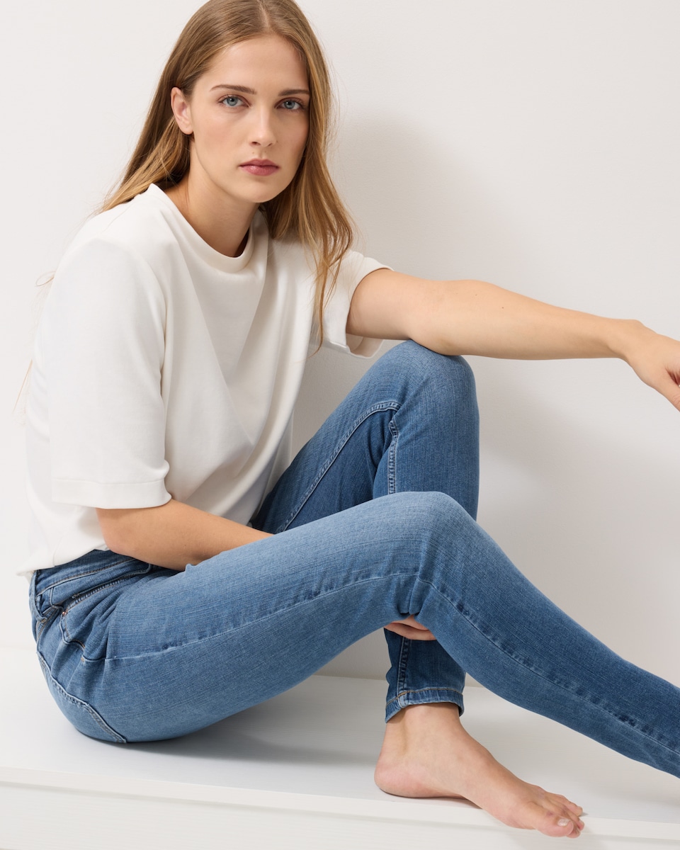 image 1 of F&F Contour High Rise Skinny Jeans in Navy