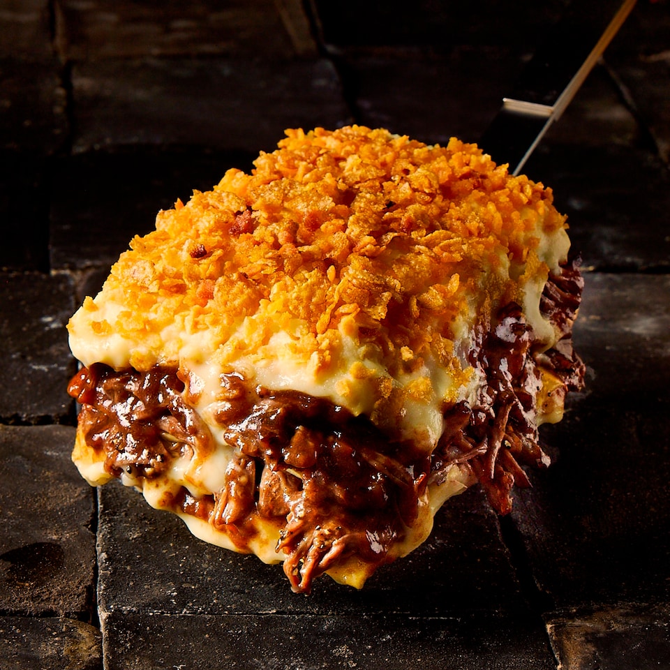 image 1 of La Famiglia Rana Slow Cooked Braised Beef Lasagne 700g
