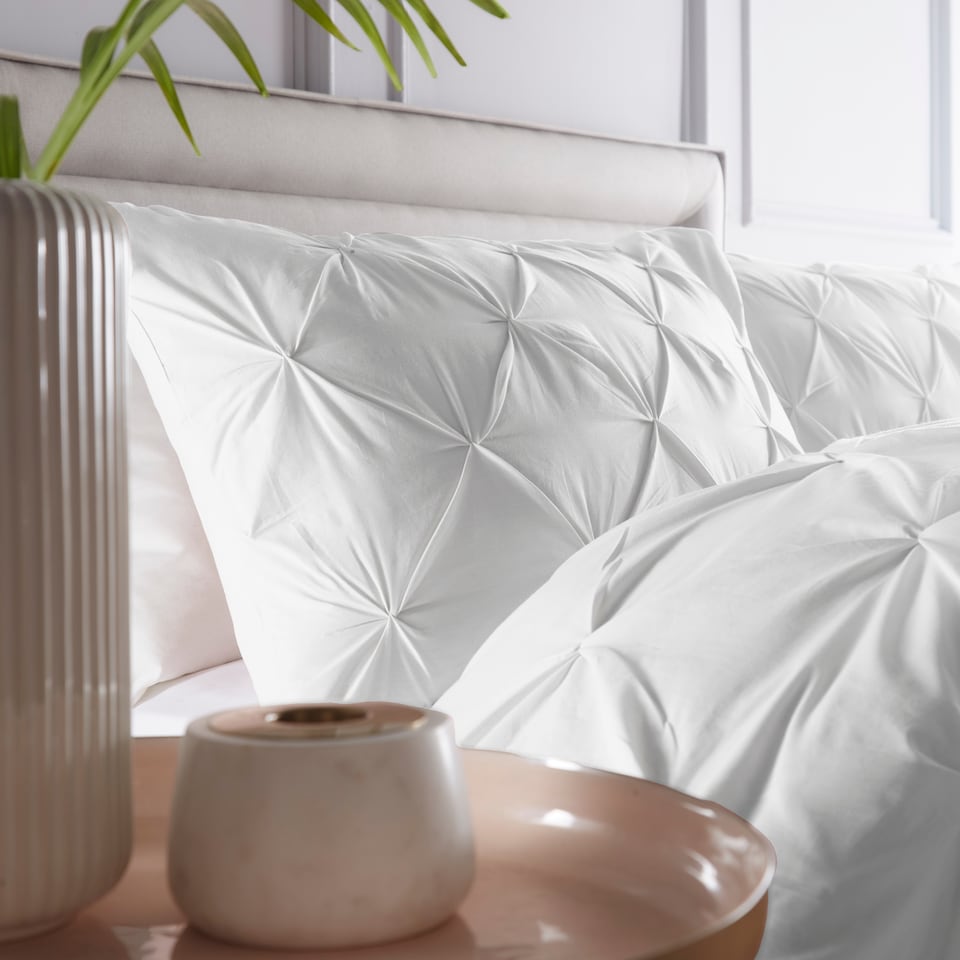 image 1 of Silent Night Cotton Rich White Duvet Set Kingsize