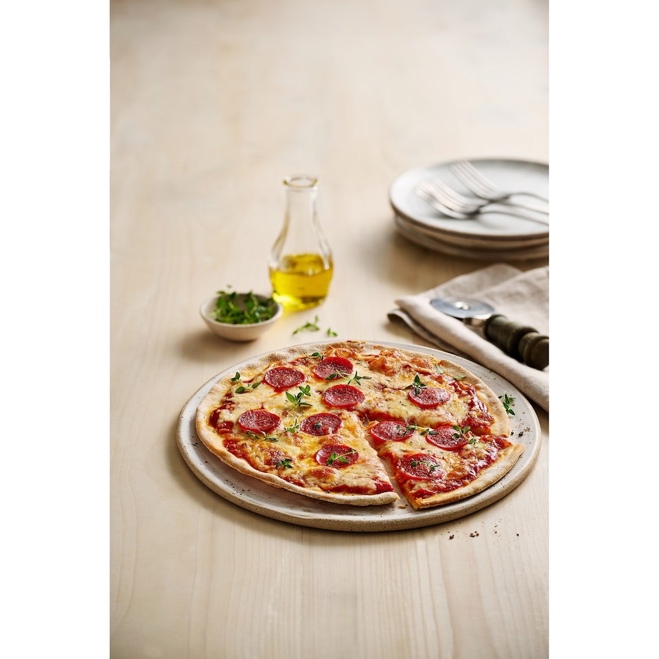 image 1 of TESCO FREE FROM PEPPERONI PIZZA 340g