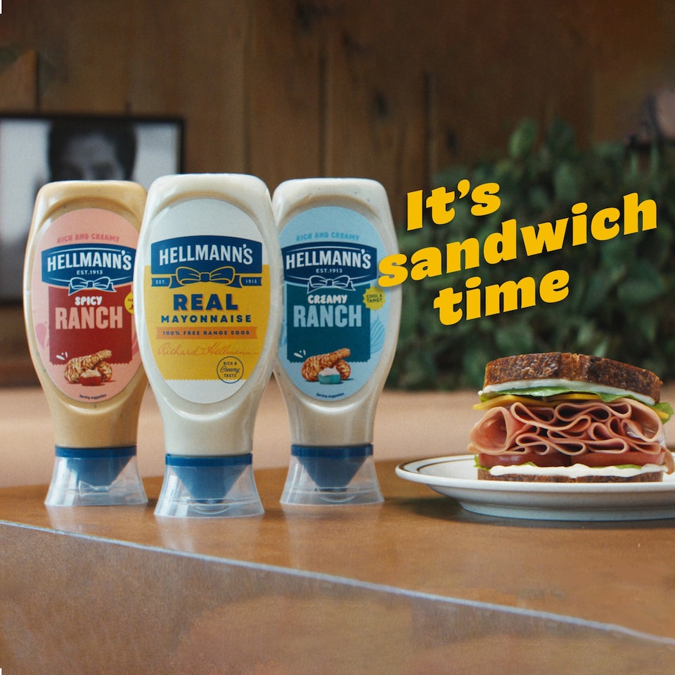image 1 of Hellmann's Real Mayonnaise Squeezy 580ml