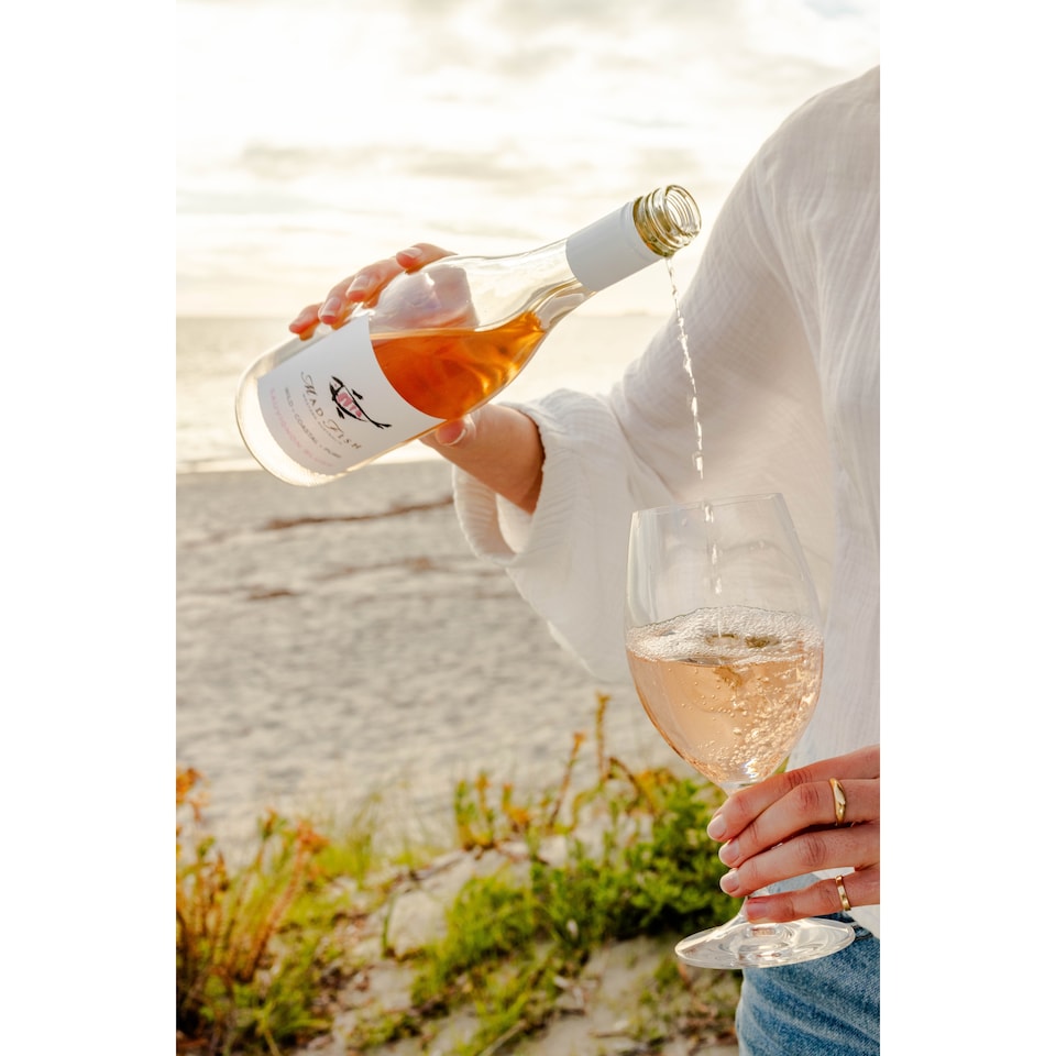image 1 of Mad Fish Sauvignon Blush 75Cl