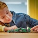 obrázok 3 z LEGO Speed Champions 77247 Pretekárske auto KICK Sauber F1 Team C44