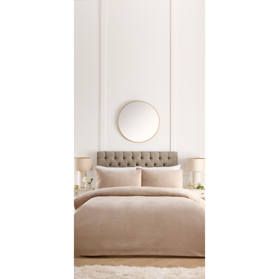 West Park Champagne Leaf Pinsonic Velvet Duvet Set King