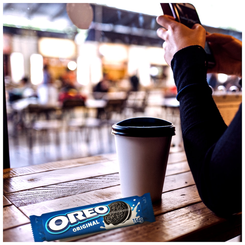image 1 of OREO Vanilla Cookie Sandwich Biscuits 154G