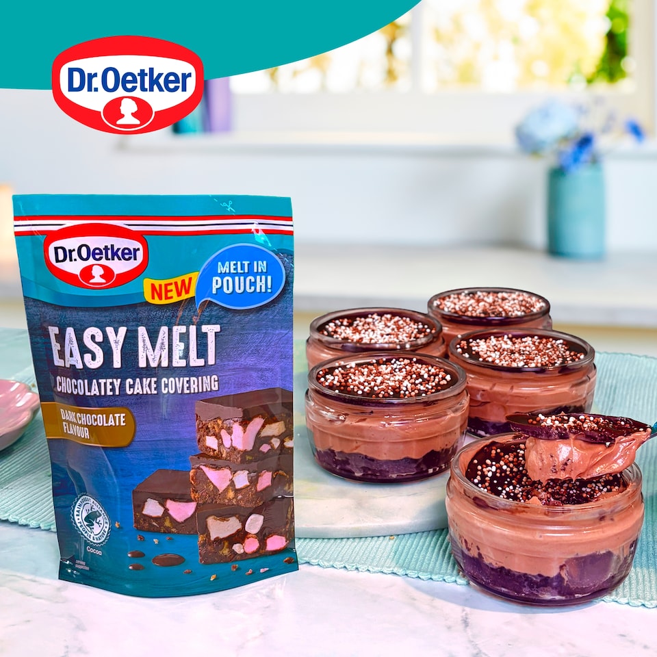 image 1 of Dr. Oetker Easy Melt Chocolatey Cake Covering Dark Chocolate Flavour 150g