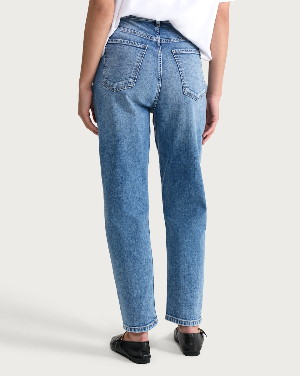 image 1 of F&F High Rise Slim Fit Mom Jeans in Blue
