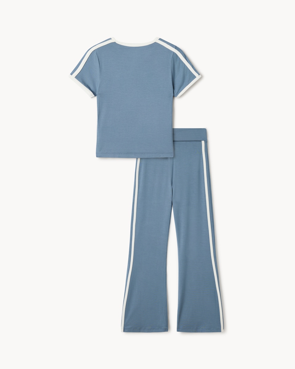 image 1 of F&F Active Girls 2-Piece New York Tipped T-Shirt and Leggings Set in Blue