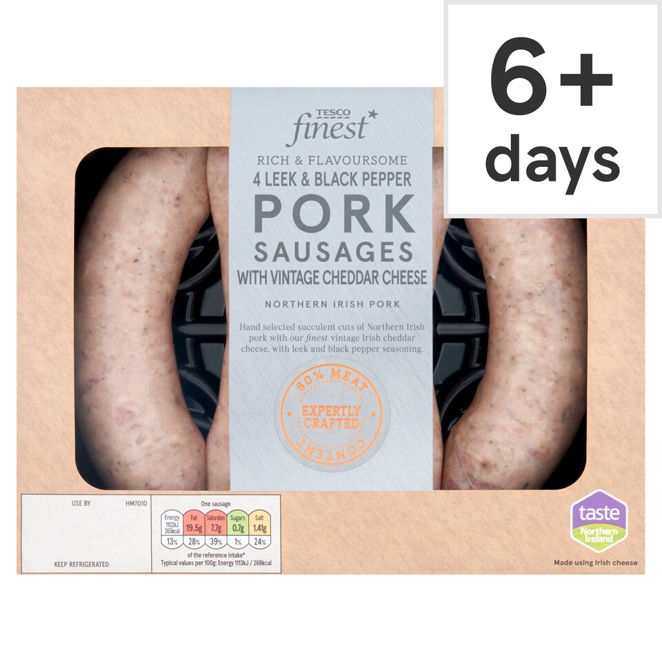 Tesco Finest 4 NI Pork, Vintage Cheddar, Leek & Black Pepper Sausages 440g