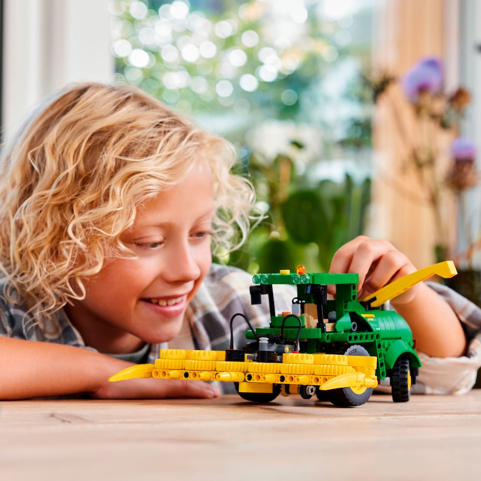 image 1 of LEGO Technic 42168 John Deere 9700 Forage Harvester
