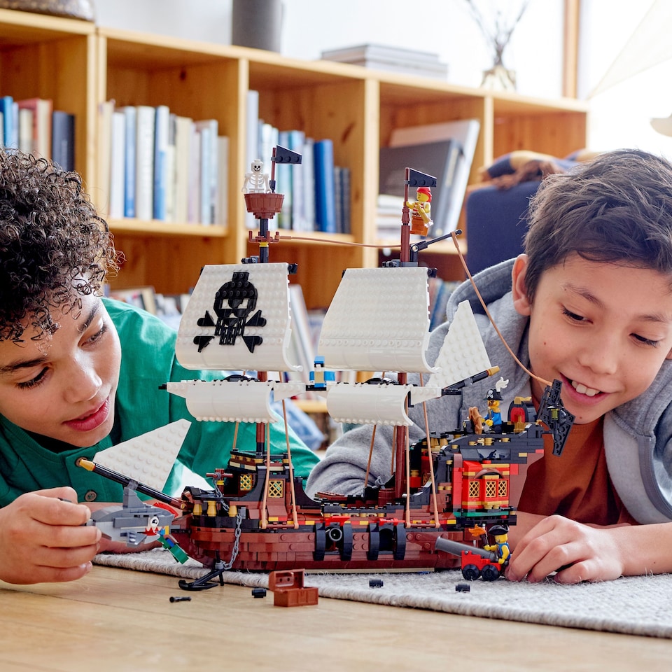 image 1 of LEGO Creator 3 in 1 31109 Pirate Ship