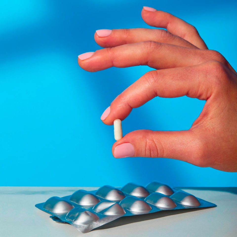 image 1 of SMART STRAINS probiotics for when you're on antibiotics & travelling - 20 Capsules