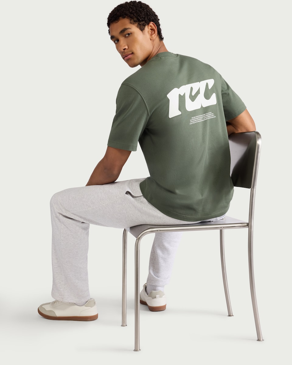 image 1 of F&F Active EVERYHOUR Pure Cotton Oversized Fit T-Shirt in Green