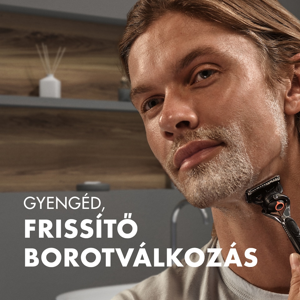image 1 of Gillette Fusion Borotvazselé Mandulaolajjal, Érzékeny Bőrre, 200ml