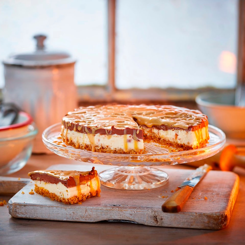 image 1 of Carnation Caramel Drizzle 450g