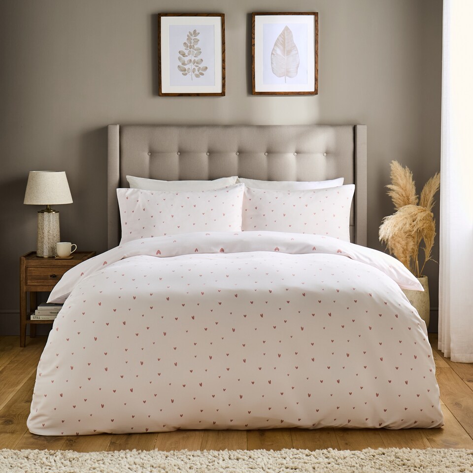 image 1 of Silentnight Love Sleep Hearts Duvet Set Single