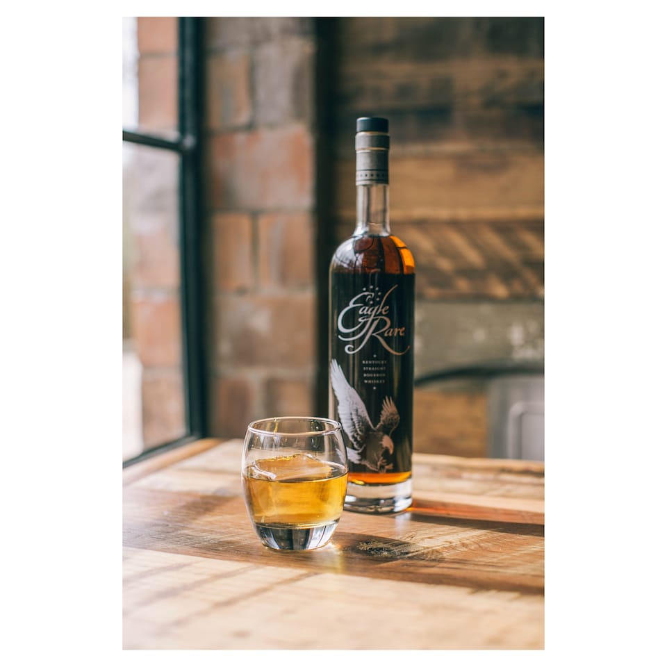image 1 of Eagle Rare Single Barrel 10 Year Old Bourbon Whiskey 70cl