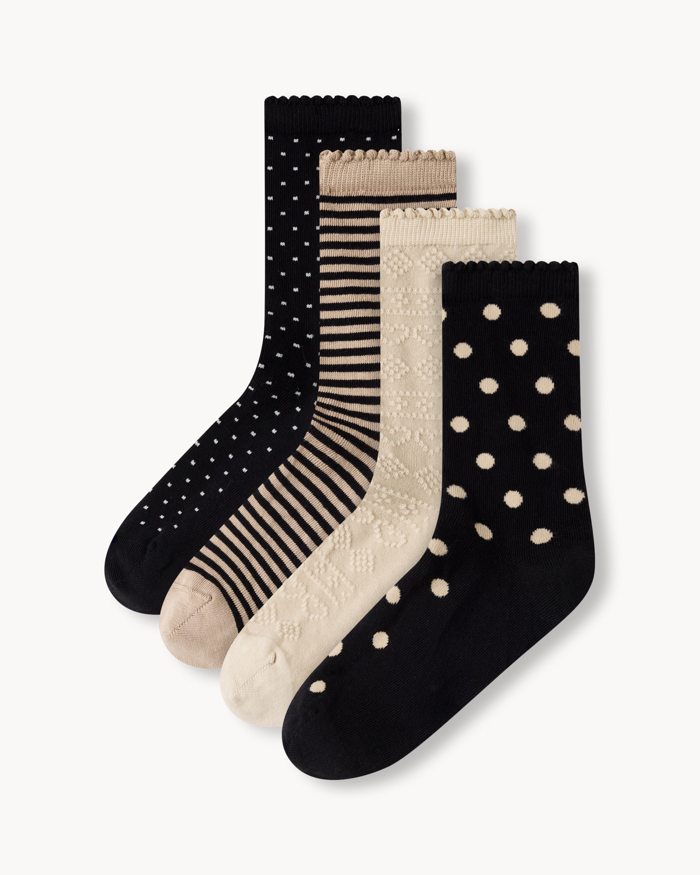 F&F 4-Pack Cotton Rich Polka Dot Ankle Socks in Black, M-L