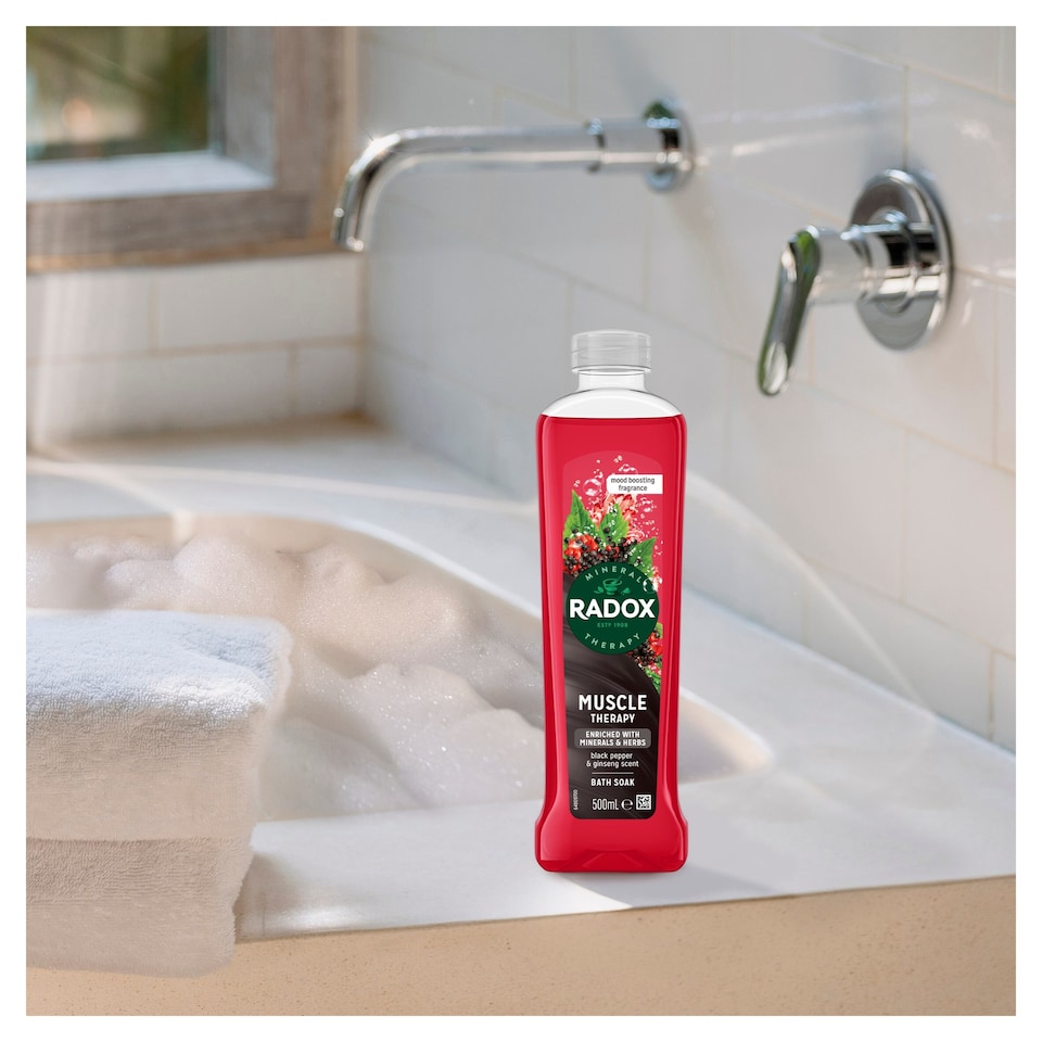 image 1 of Radox Men Muscle Therapy Bath Soak 500Ml