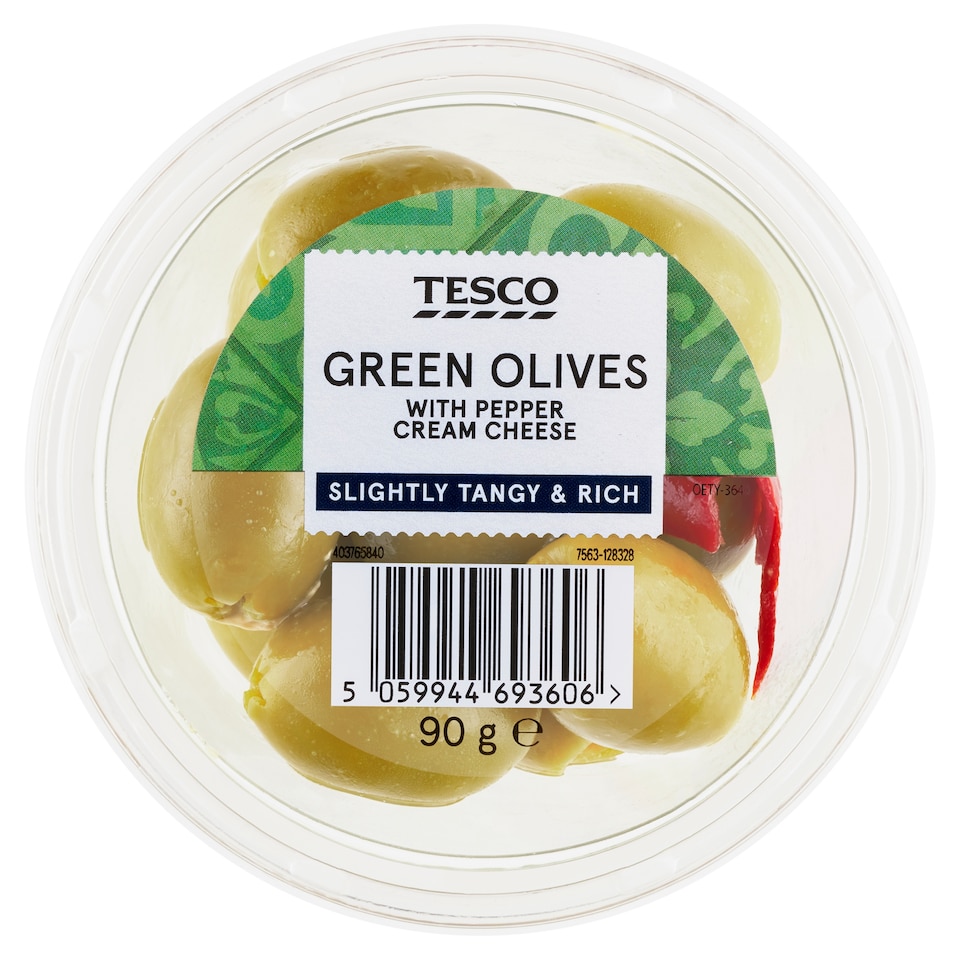 Tesco Marinované zelené vypeckované olivy plněné čerstvým sýrem s paprikovou pastou 90g