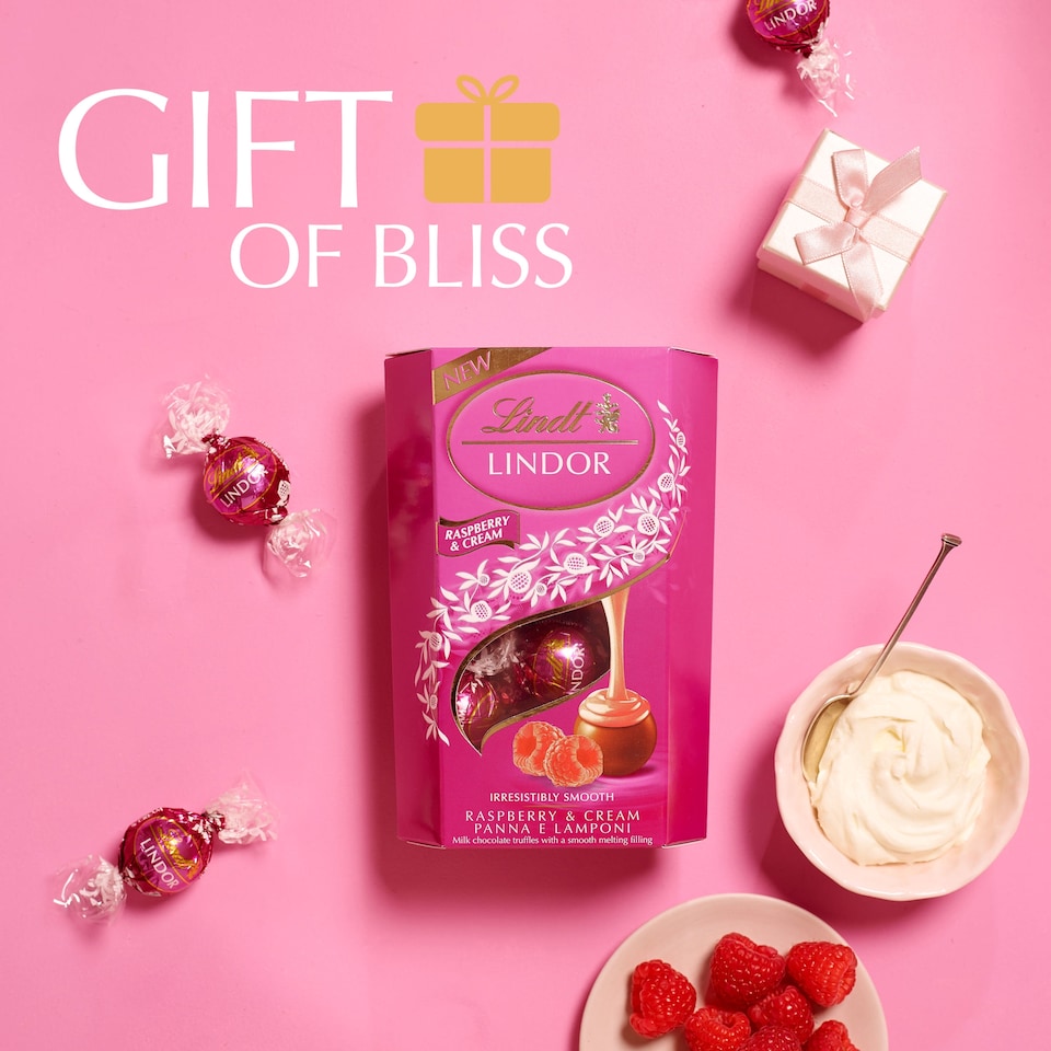 image 1 of Lindt Lindor Raspberry & Cream Milk Chocolate Truffles 200g 