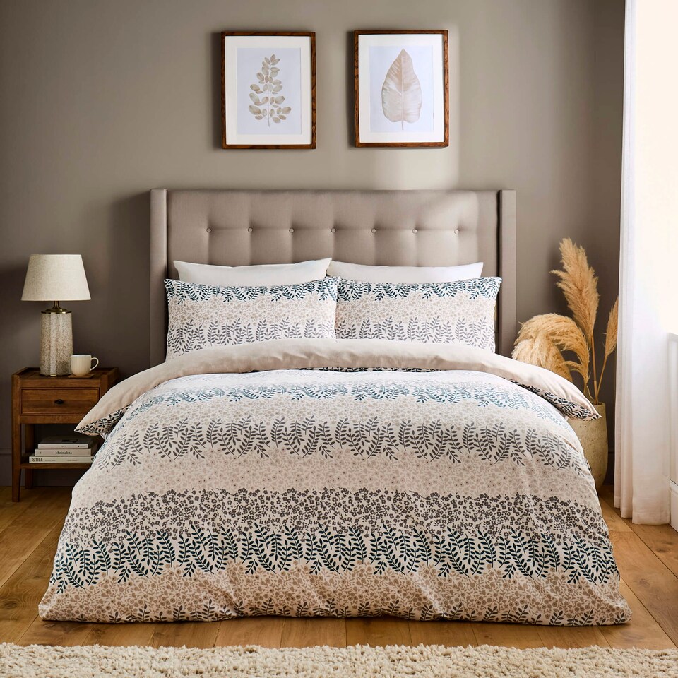 image 1 of Silentnight Love Sleep Floral Duvet Set Single