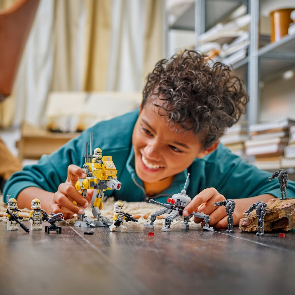 obrázok 1 z LEGO Star Wars 75431 Bojový balíček klonových vojakov z 327. hviezdneho zboru