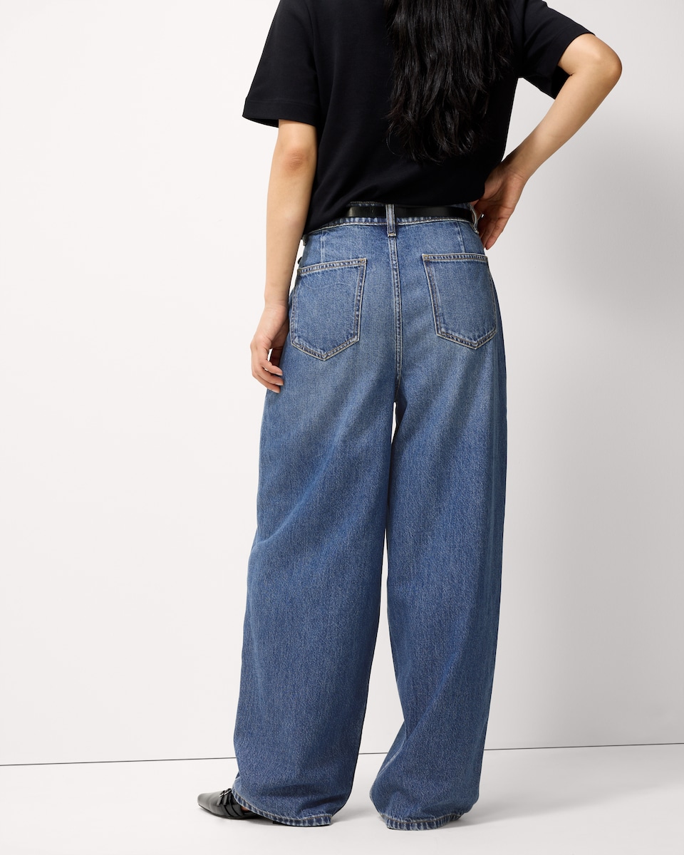 image 1 of F&F High Rise Relaxed Fit Belted Jeans in Navy