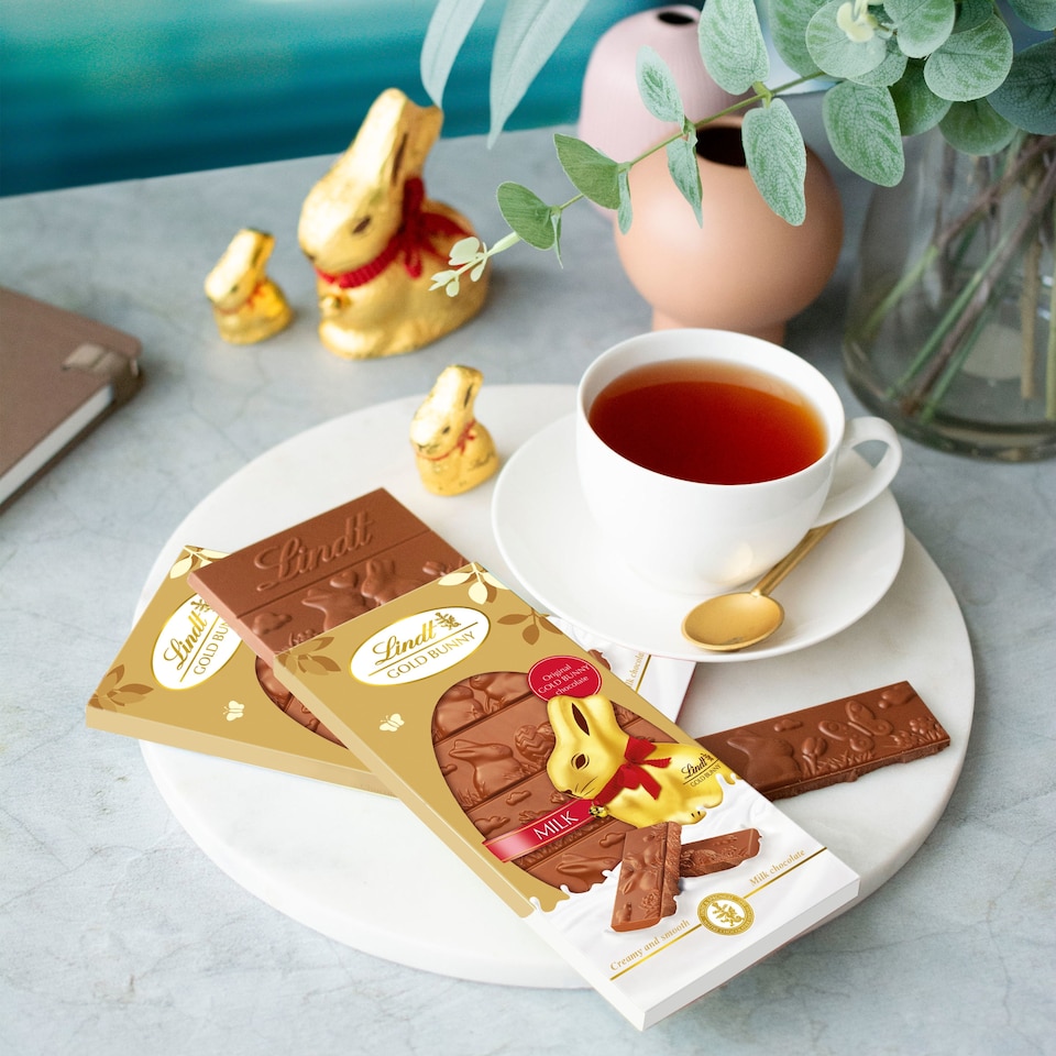 image 1 of Lindt Gold Bunny Chocolate Bar 120G