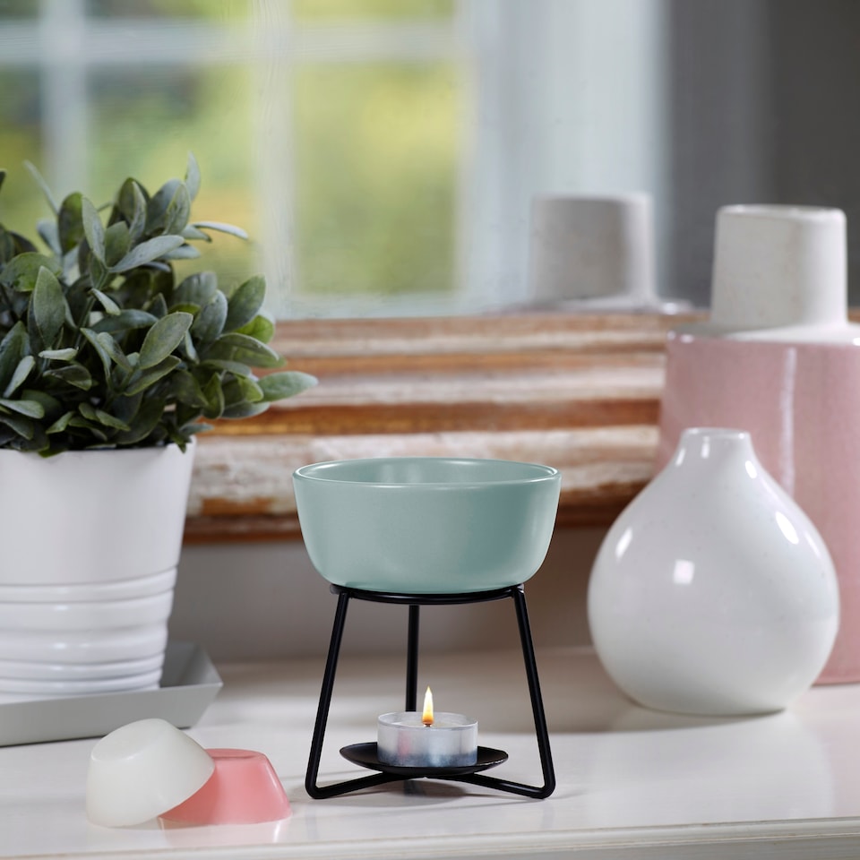 image 1 of Yankee Pure Spa Blue Melt Warmer