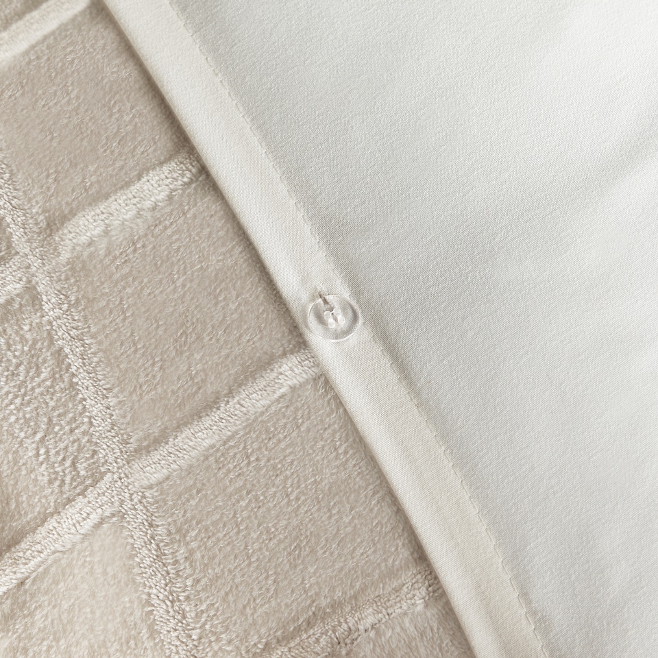 image 1 of Silent Night Embossed Fleece Duvet Single Cream