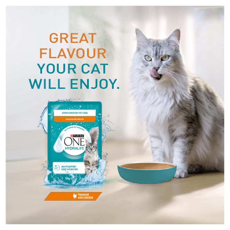 image 1 of Purina ONE HYDRALIFE with Chicken Cat Compliment 6x50g