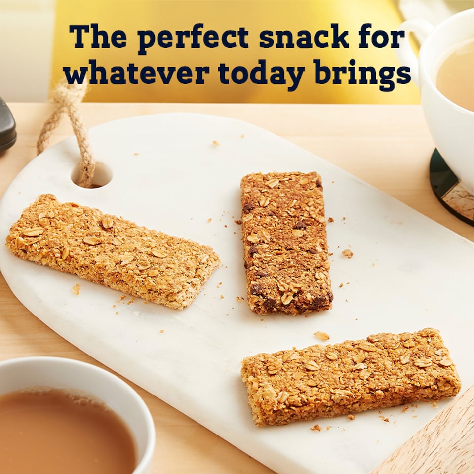 image 1 of Nature Valley Crunchy Cereal Bars Family Pack - Variety 10 x 42g
