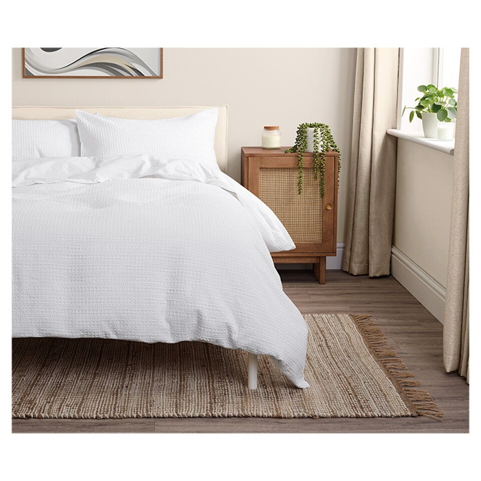 image 1 of F&F Home Bedding White Waffle Duvet Set King