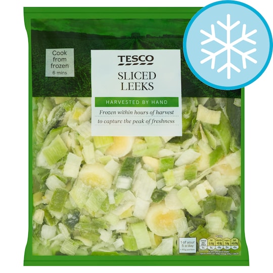 Tesco Sliced Leeks 700G Tesco Groceries