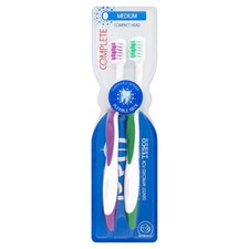 Pro-Formula Twin Pack Medium Toothbrush