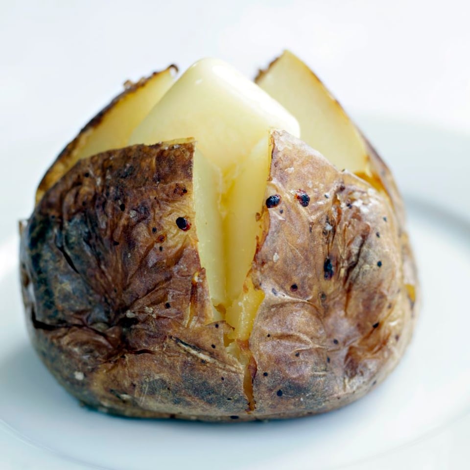 image 1 of Tesco Baking Potatoes 4 Pack