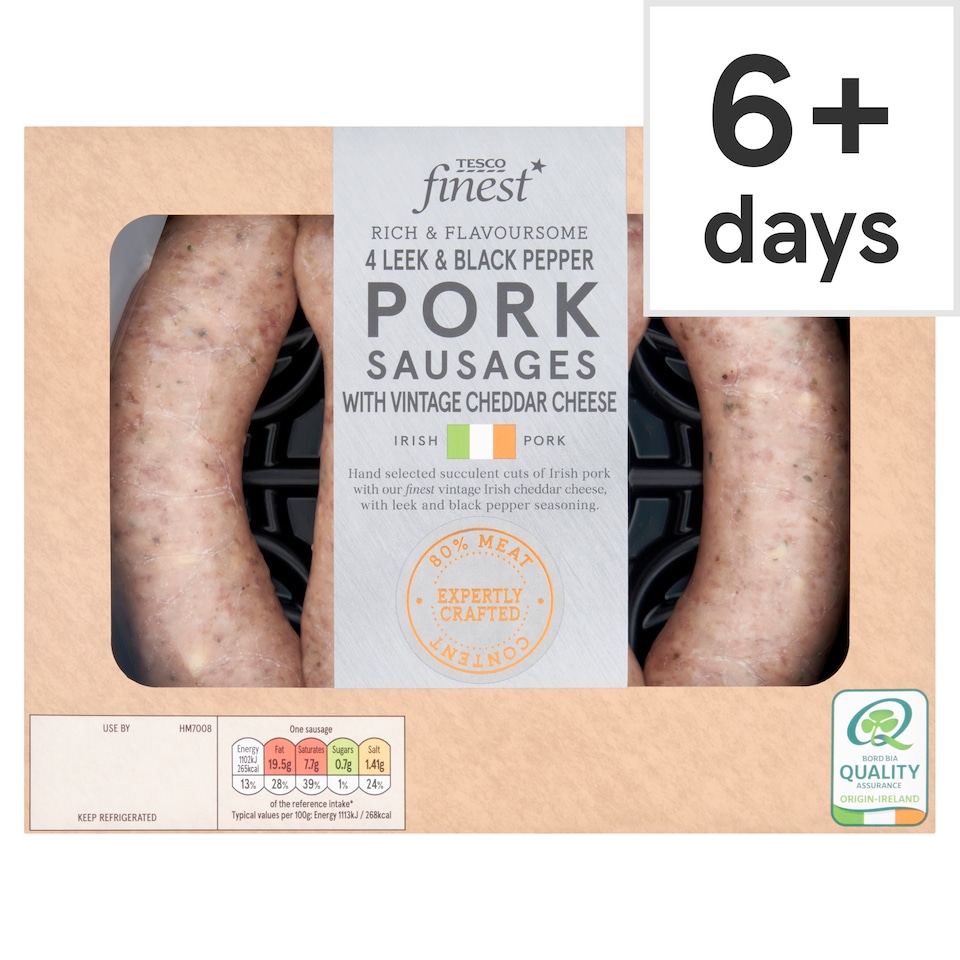 Tesco Finest 4 Leek & Black Pepper Pork Sausages with Vintage Cheddar Cheese 440g