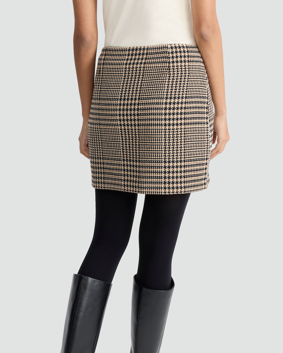 image 1 of The F&F Edit Houndstooth Print Mini Skirt in Grey