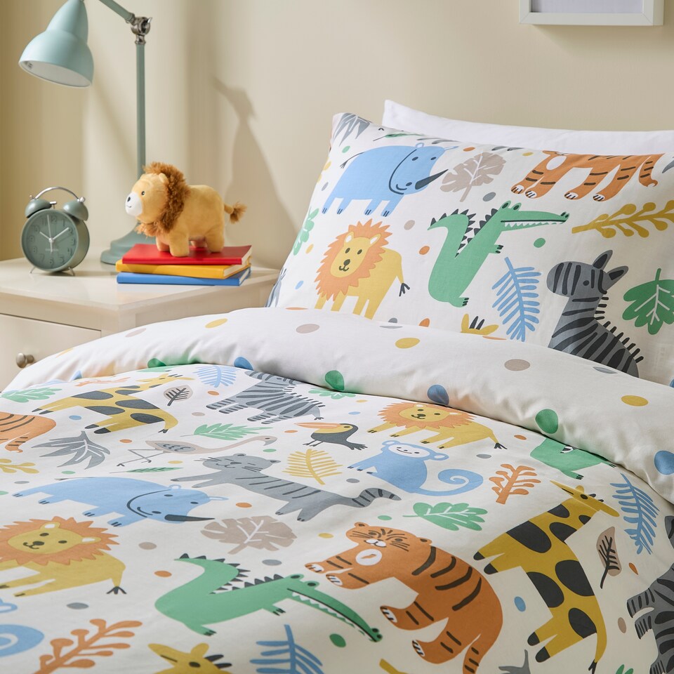 image 1 of Silentnight Healthy Growth Animal Reversible Duvet Set Single