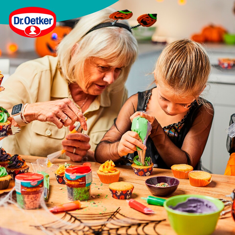 image 1 of Dr. Oetker Halloween Baking Cases x50 