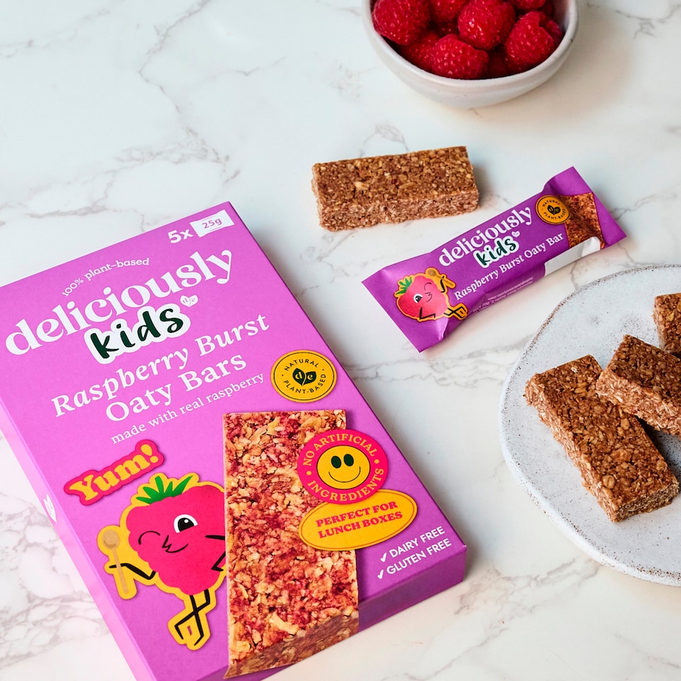 image 1 of Deliciously Kids Raspberry Burst Oaty Bars 5 x 25g