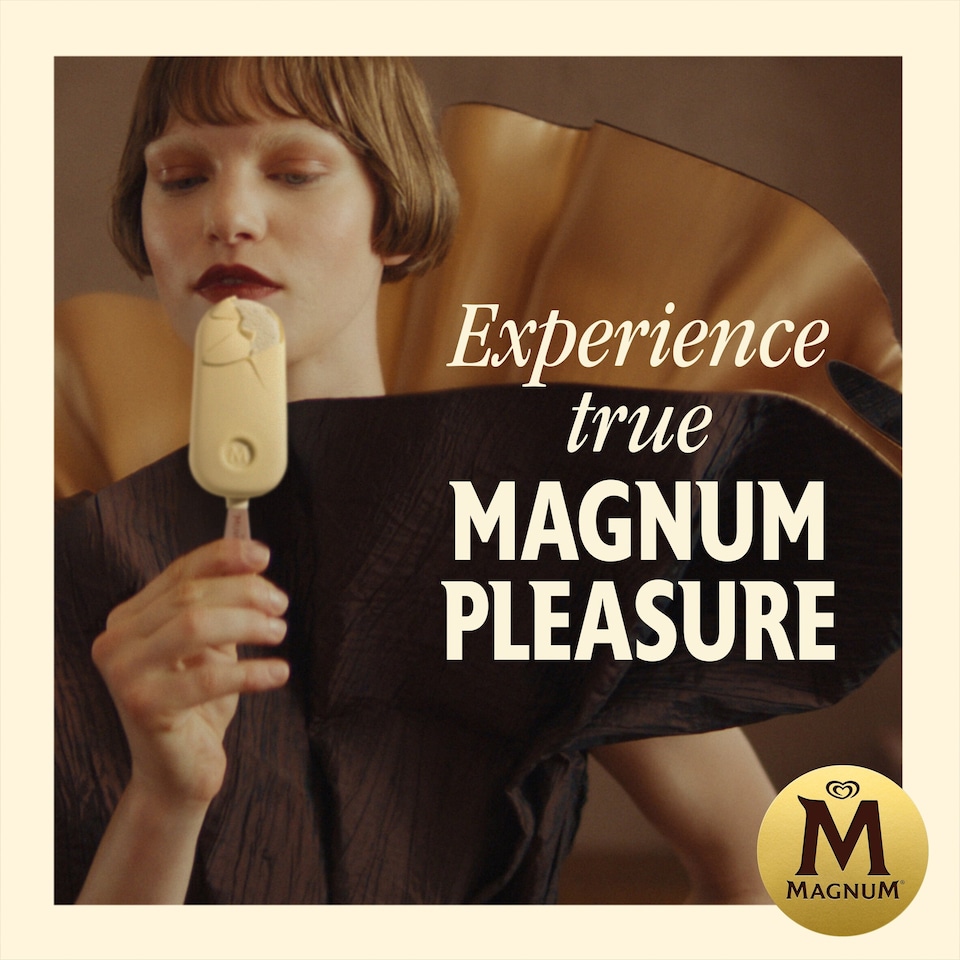image 1 of Magnum White Chocolate Ice Cream Sticks 6x100ml