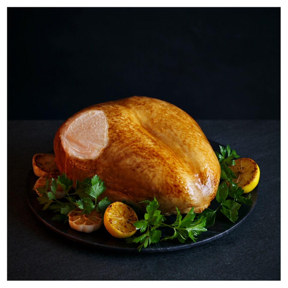 Tesco Finest British Free Range Bronze Turkey Crown Large 2.26kg-3kg Serves 11-14