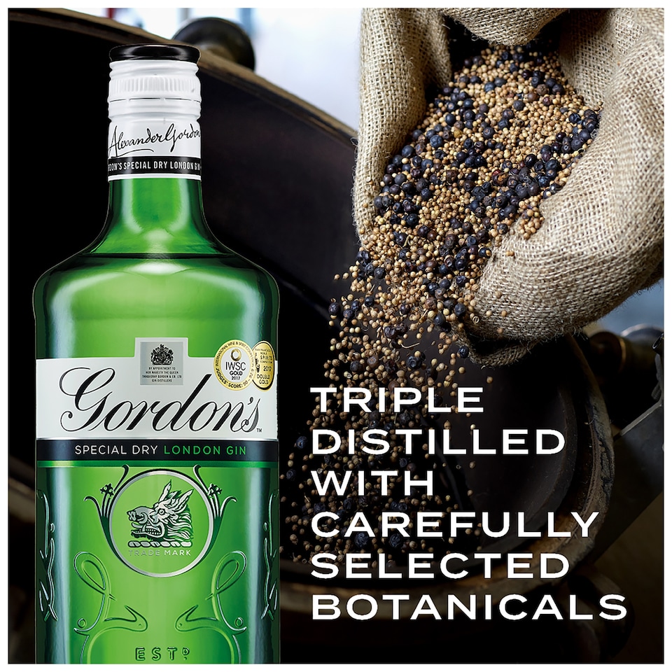 Gordon's Special Dry London Gin Bottle 37.5% Vol 70cl - Tesco