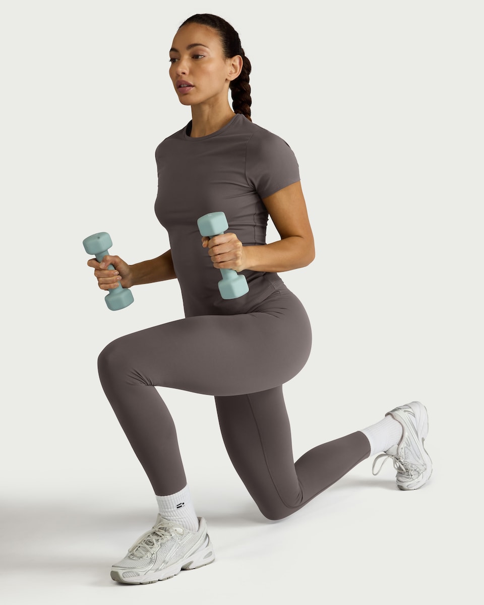 image 1 of F&F Active EVERYHOUR High Waisted Leggings in Chocolate