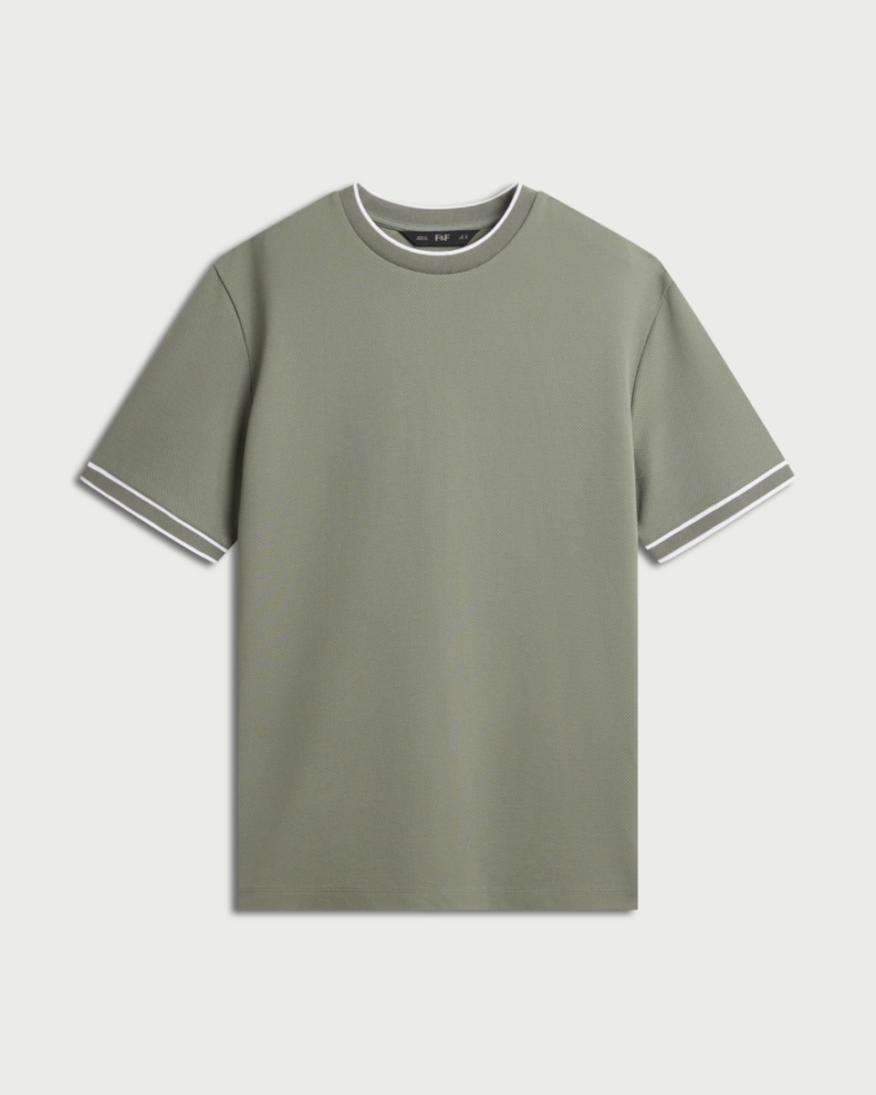 image 1 of F&F Tipped Short Sleeved Relaxed Fit T-Shirt in Green