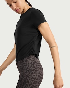 F&F Active EVERYHOUR Ruched Side T-Shirt in Black