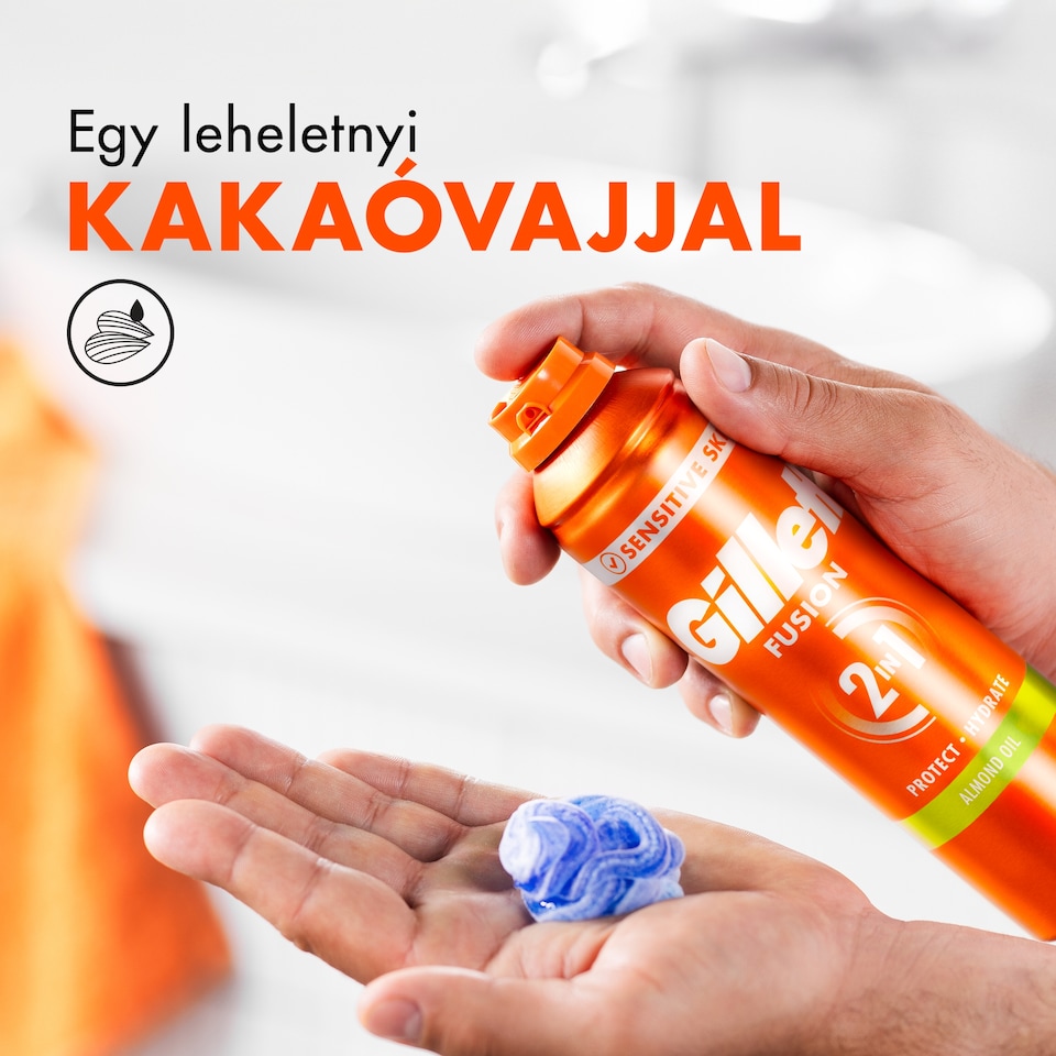 image 1 of Gillette Fusion Borotvazselé Mandulaolajjal, Érzékeny Bőrre, 200ml